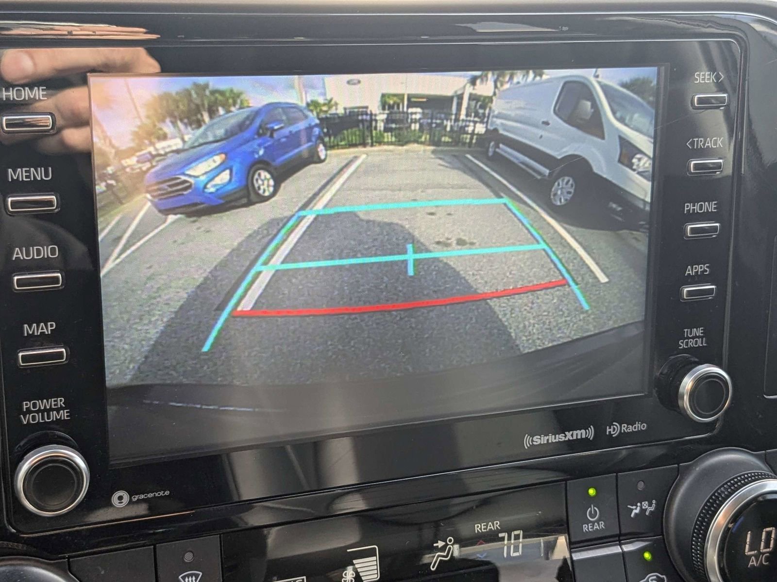 Used 2022 Toyota Highlander XLE image 22