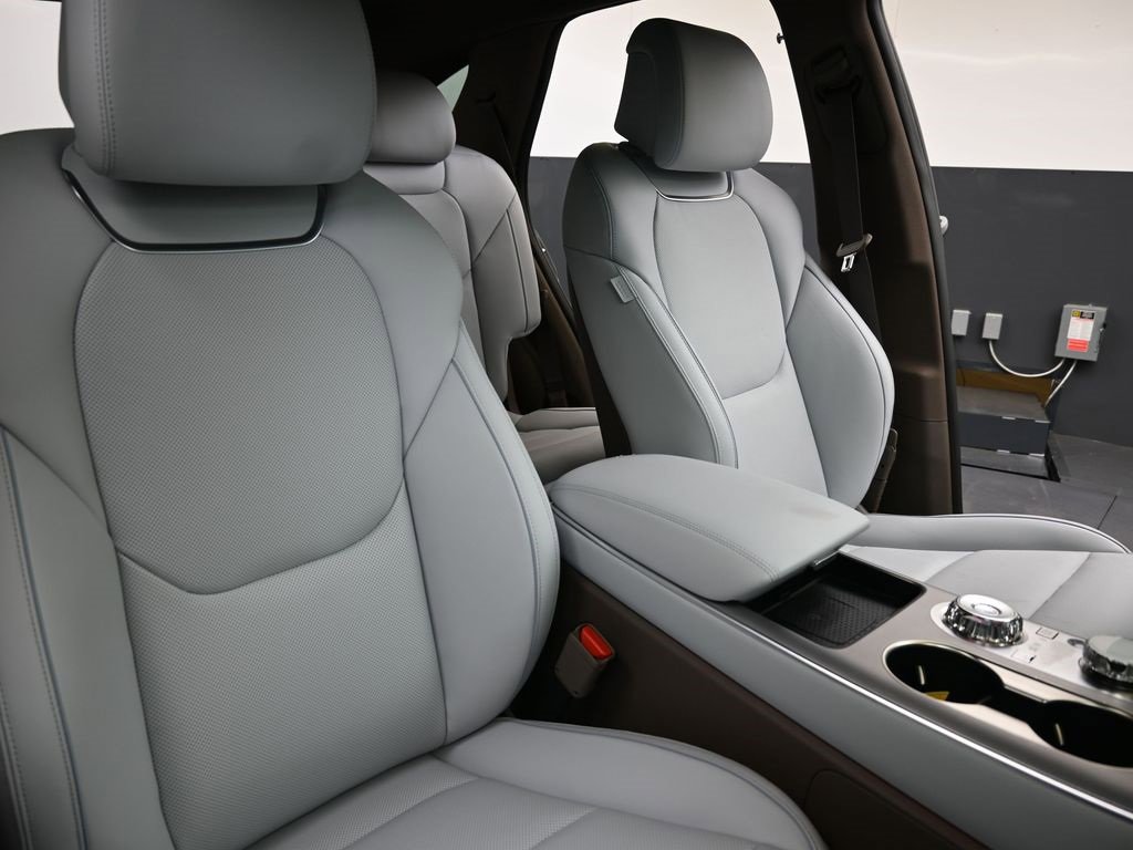 New 2026 Genesis GV70 2.5T Advanced image 13