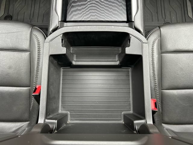 Used 2023 GMC Yukon XL Denali AWD/4WD image 25