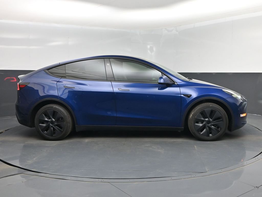 Used 2025 Tesla Model Y Long Range image 2