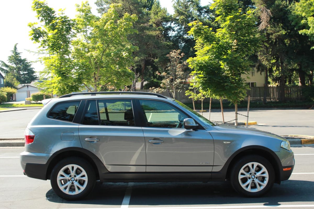 Used 2010 BMW X3 xDrive28i AWD/4WD image 8