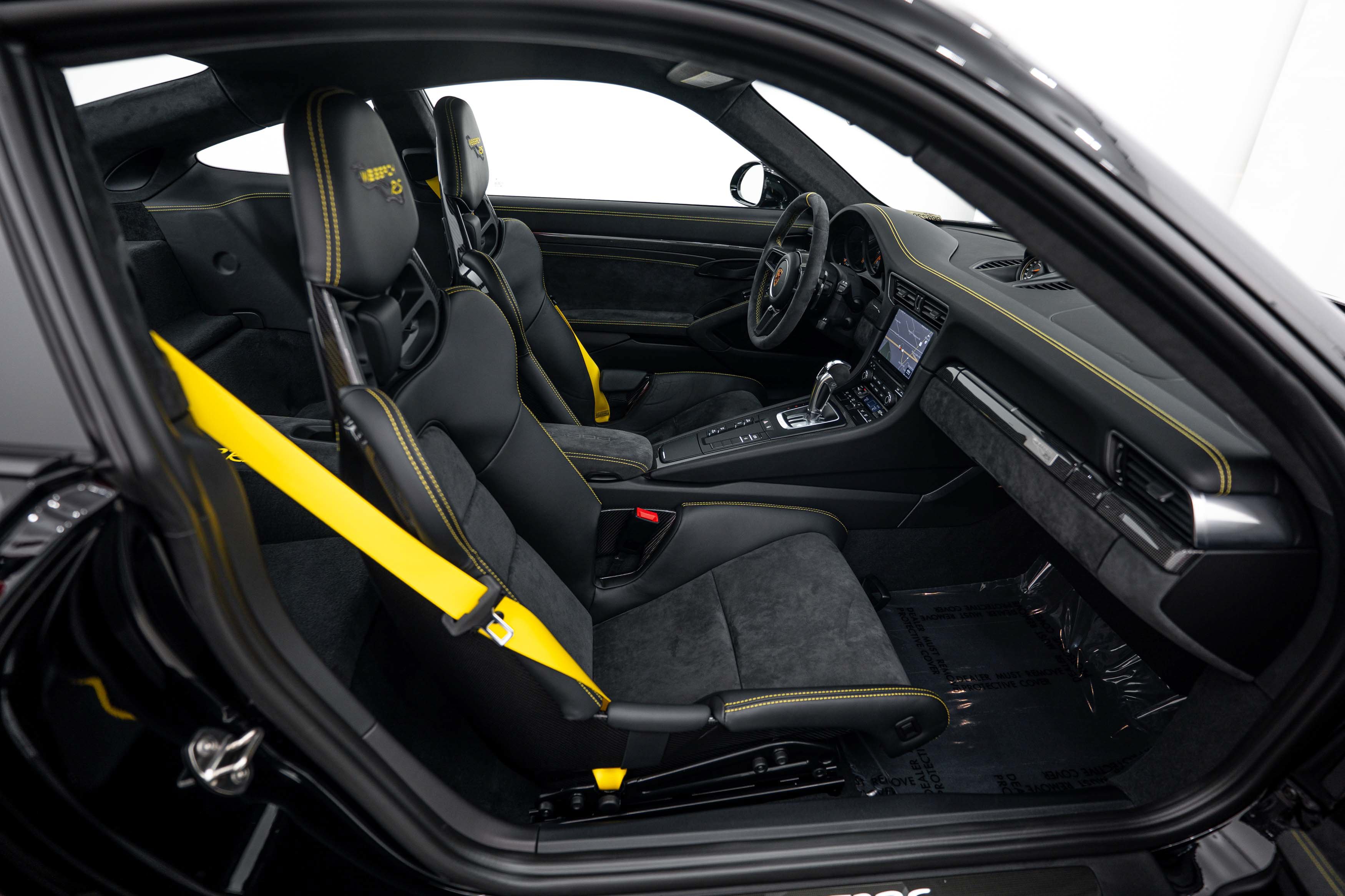 Certified 2018 Porsche 911 GT2 RS RWD image 14