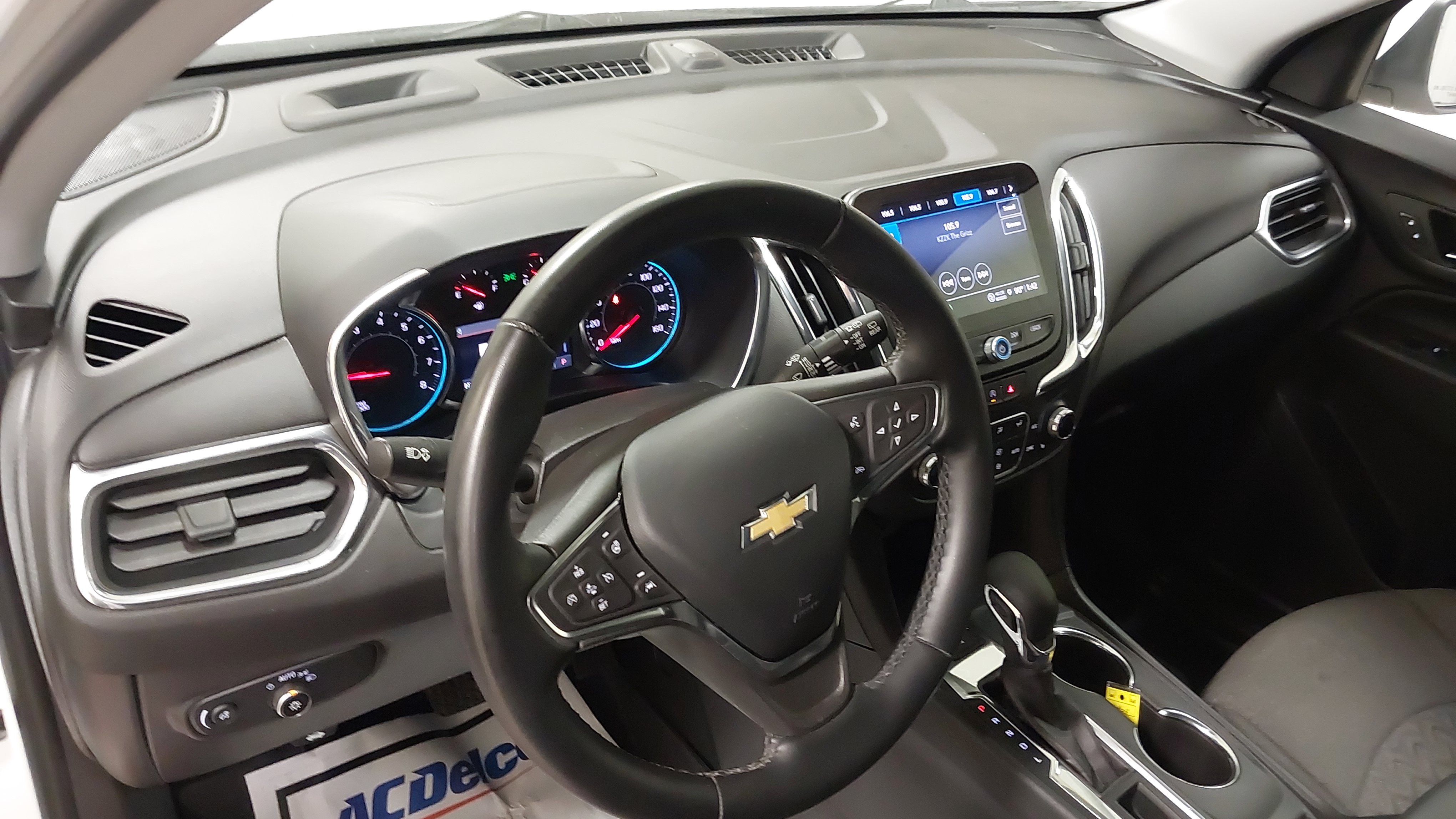 Used 2024 Chevrolet Equinox LT AWD/4WD image 17