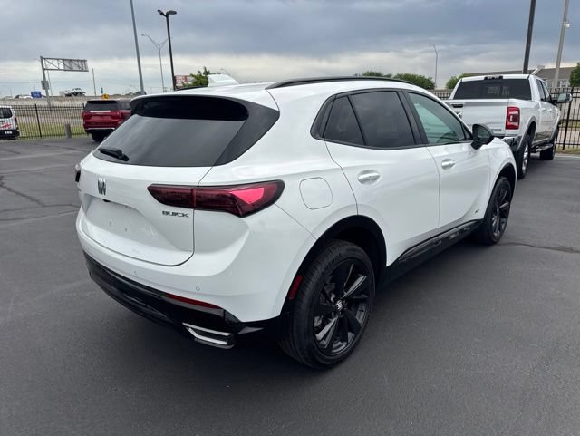 Used 2025 Buick Envision Sport Touring AWD/4WD image 3