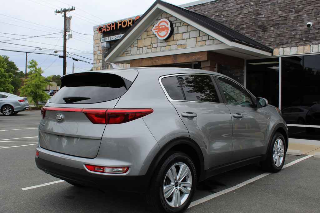 Used 2019 Kia Sportage LX AWD/4WD image 5