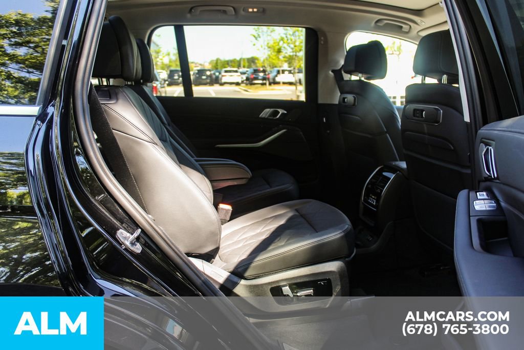 Used 2023 BMW X7 xDrive40i w/ Premium Package AWD/4WD image 22
