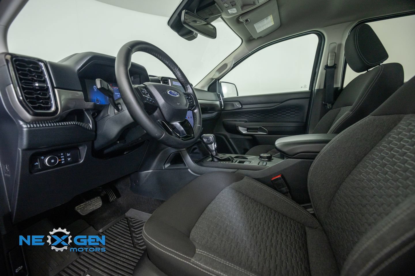Used 2025 Ford Ranger XLT w/ Equipment Group 301A High AWD/4WD image 11
