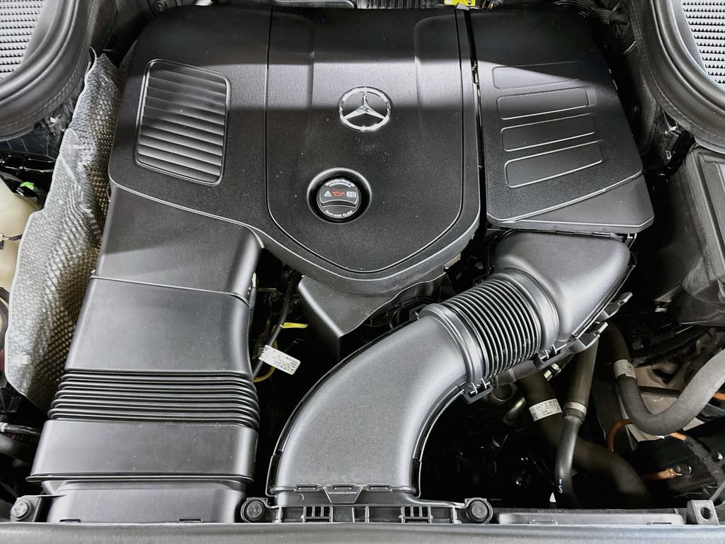 Used 2025 Mercedes-Benz GLE 450e 4MATIC image 27