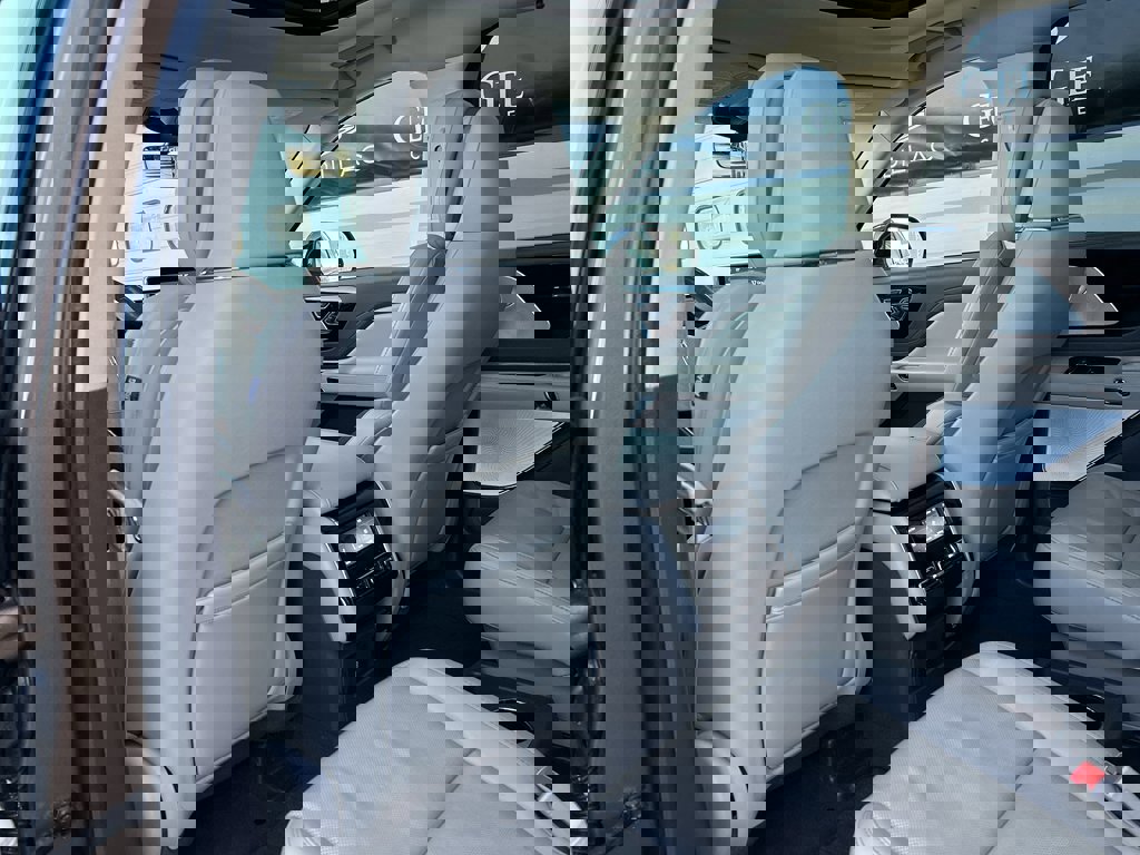 Used 2022 Lincoln Aviator Reserve w/ Equipment Group 201A image 12