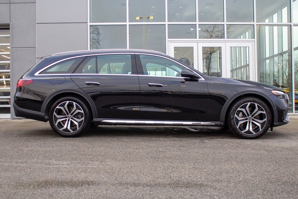 Used 2025 Mercedes-Benz E 450 4MATIC All-Terrain Wagon image 4
