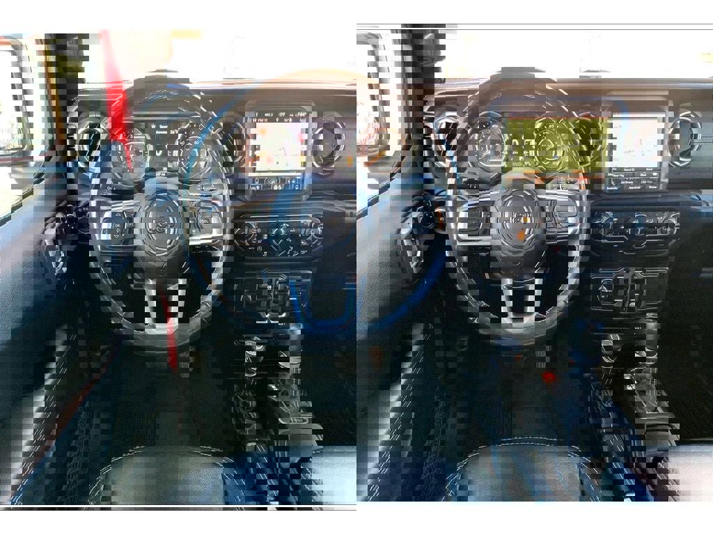 Used 2019 Jeep Wrangler Unlimited Sahara image 6