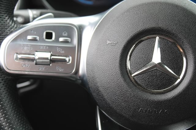 Used 2022 Mercedes-Benz GLC 300 4MATIC Coupe image 19