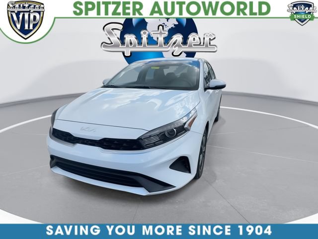 Certified 2023 Kia Forte LXS w/ LXS Technology Package FWD image 3