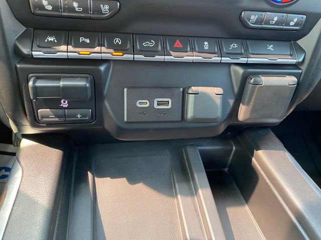 Used 2020 Chevrolet Silverado 1500 High Country image 17