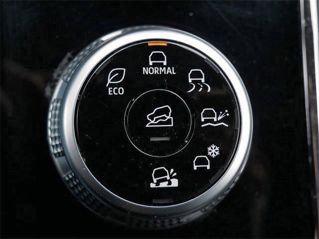 Used 2022 Mitsubishi Outlander SE image 24