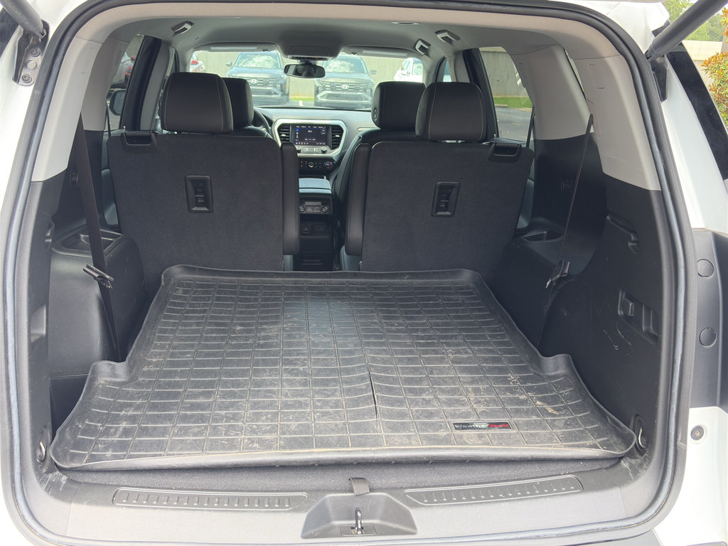 Used 2023 GMC Acadia SLT w/ Elevation Edition FWD image 7