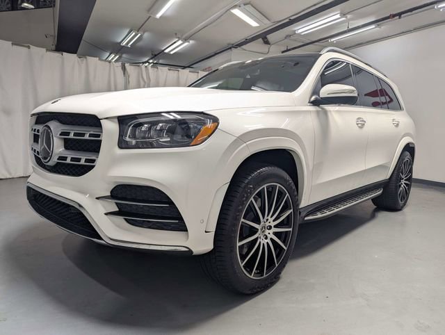 Used 2021 Mercedes-Benz GLS 580 4MATIC image 5