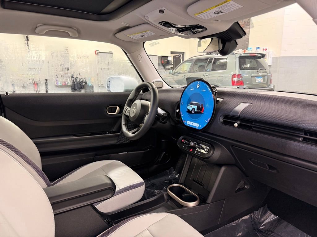 Certified 2025 MINI Cooper S image 22
