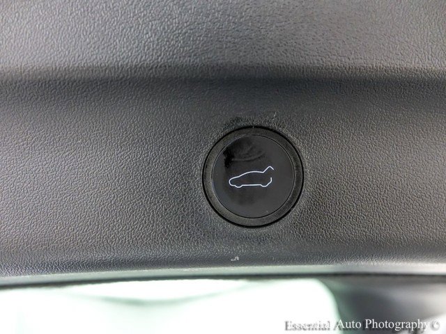 Used 2023 Tesla Model Y Performance AWD/4WD image 30