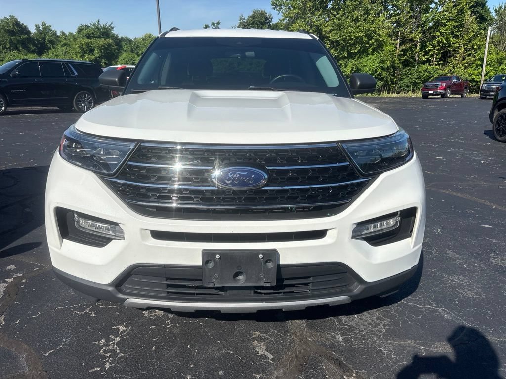 Used 2020 Ford Explorer XLT w/ Equipment Group 202A AWD/4WD image 7