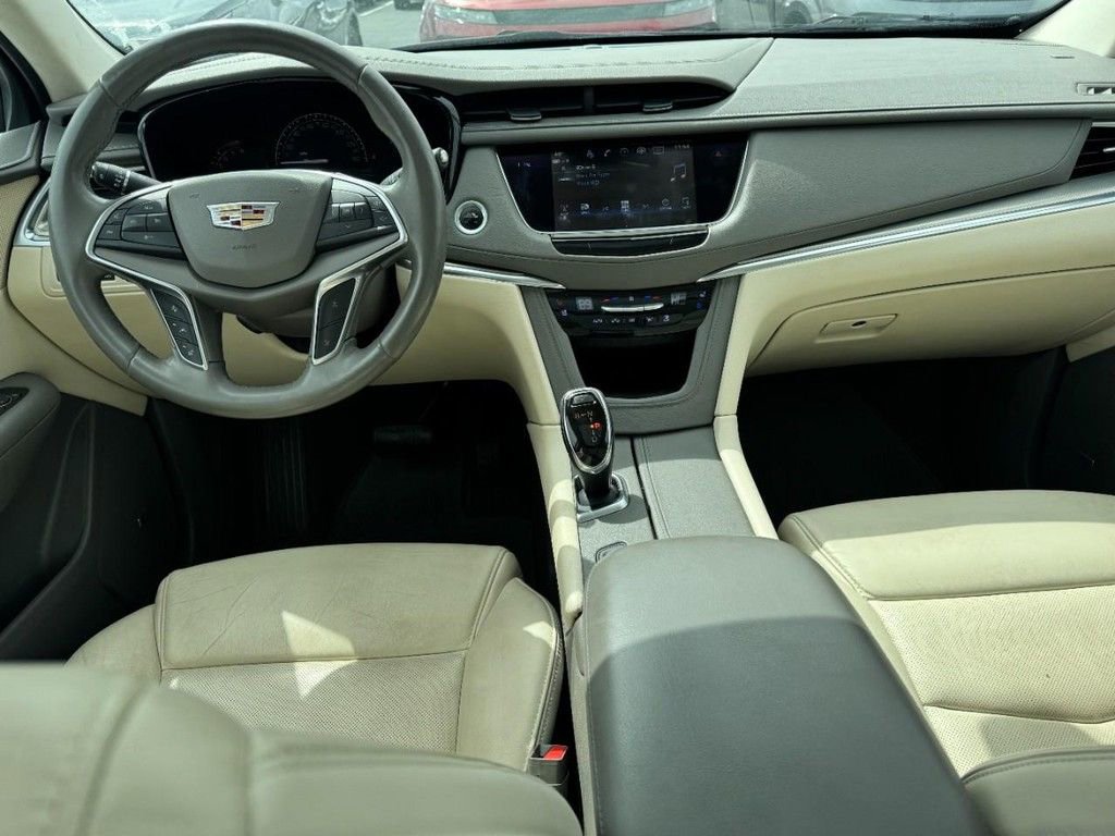Used 2018 Cadillac XT5 Premium Luxury image 12