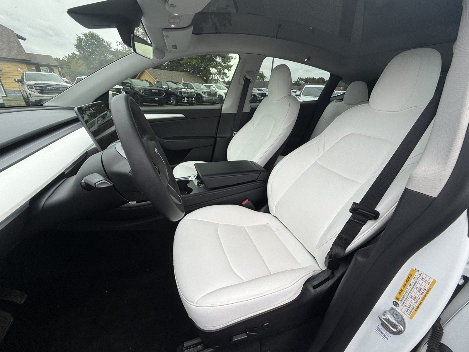 Used 2022 Tesla Model Y Long Range AWD/4WD image 9