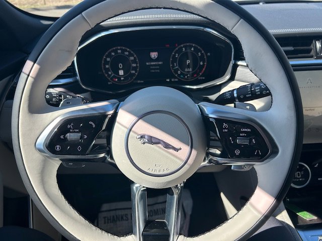 New 2025 Jaguar F-PACE R-Dynamic S image 24