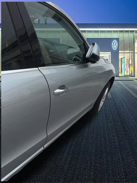 Used 2016 Audi Q5 2.0T Premium Plus w/ Technology Package image 11