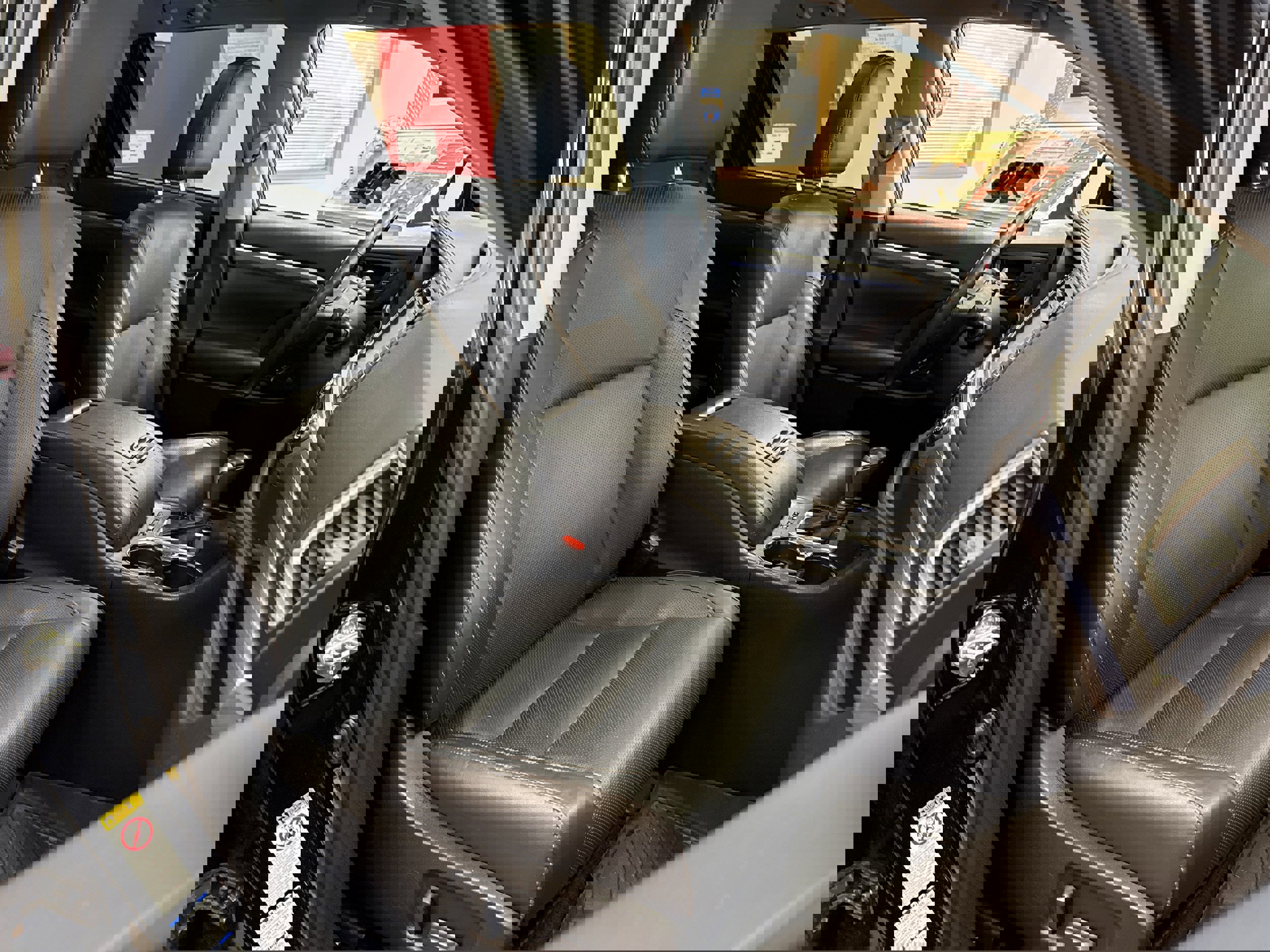 Used 2019 Toyota Highlander Limited Platinum image 16