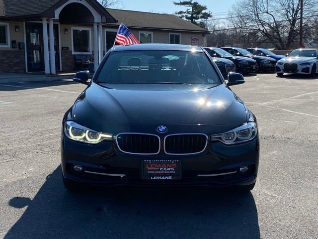 Used 2018 BMW 330i xDrive Sedan w/ Convenience Package AWD/4WD image 2