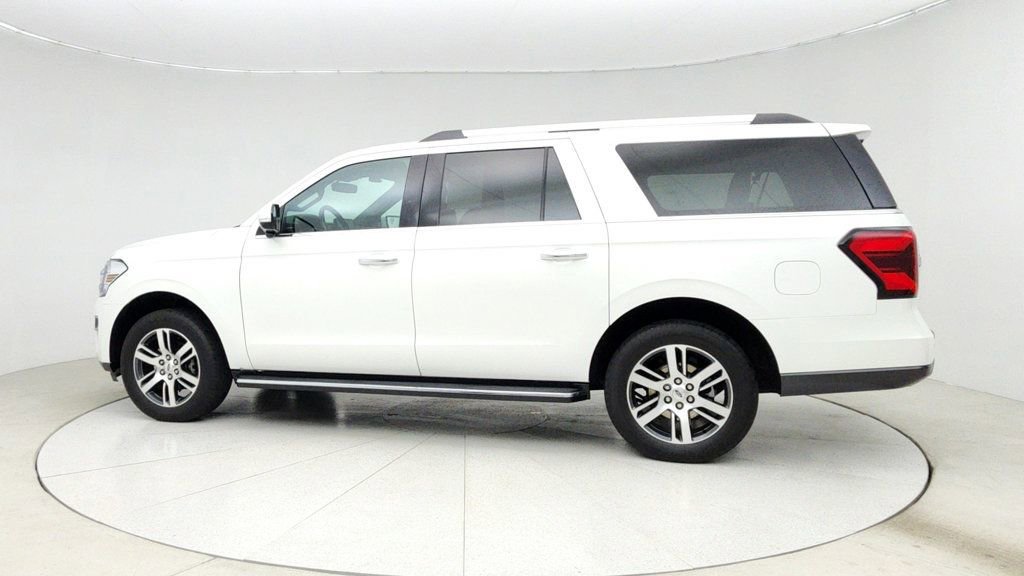 Used 2022 Ford Expedition Max Limited image 7