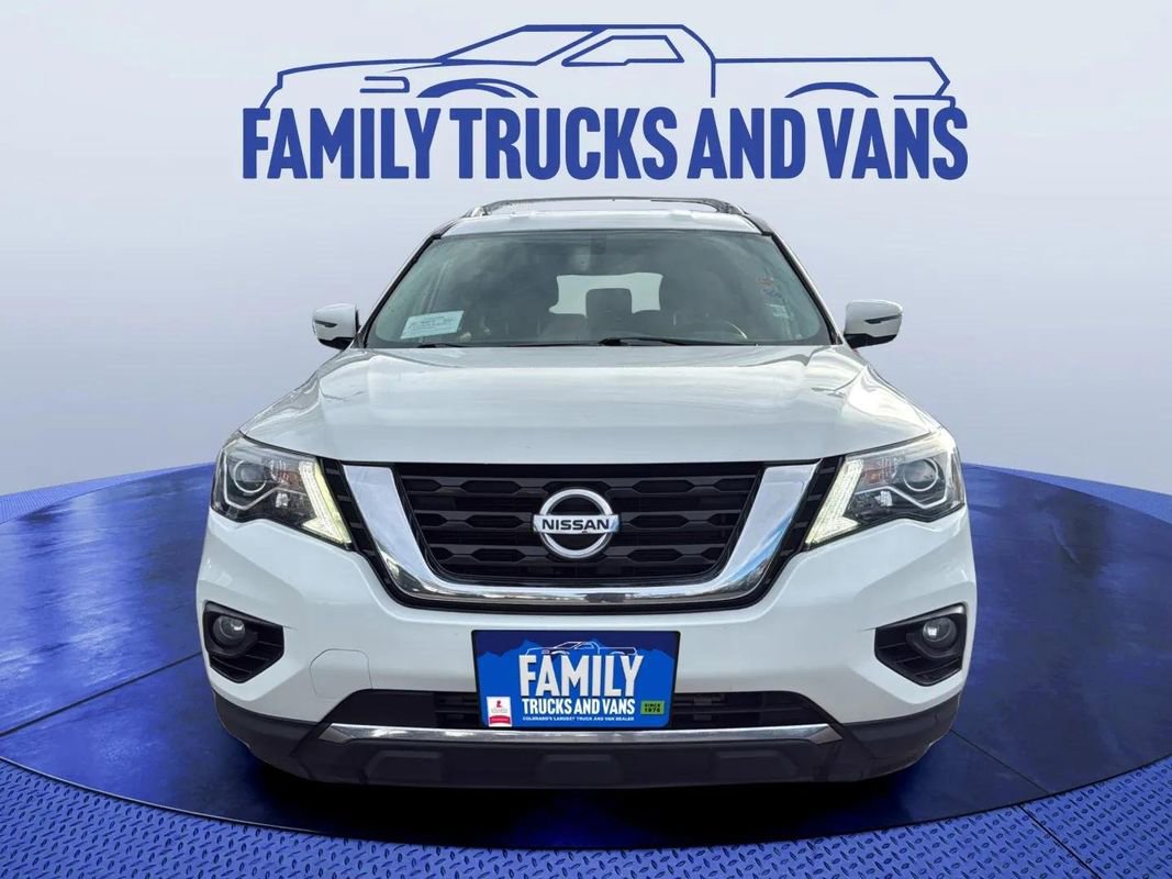 Used 2017 Nissan Pathfinder SV image 8