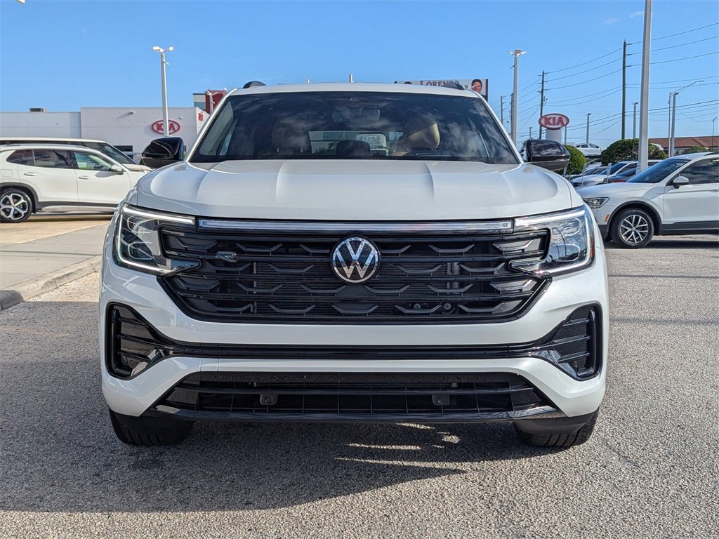 New 2026 Volkswagen Atlas Cross Sport SEL R-Line image 3