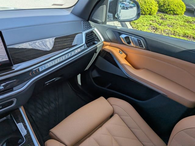 Used 2024 BMW X5 sDrive40i w/ M Sport Package image 19