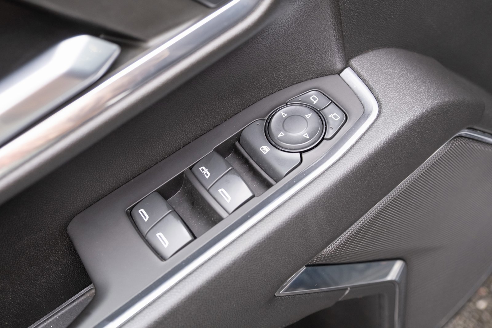 Used 2024 Chevrolet Silverado 3500 LT image 12