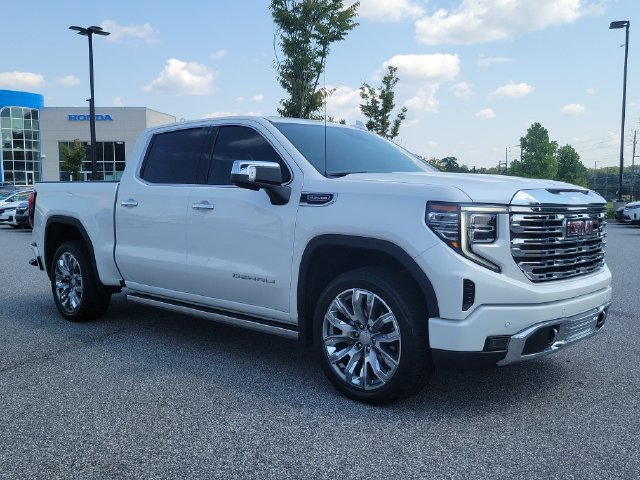 Used 2025 GMC Sierra 1500 Denali w/ Denali Reserve Package AWD/4WD image 3
