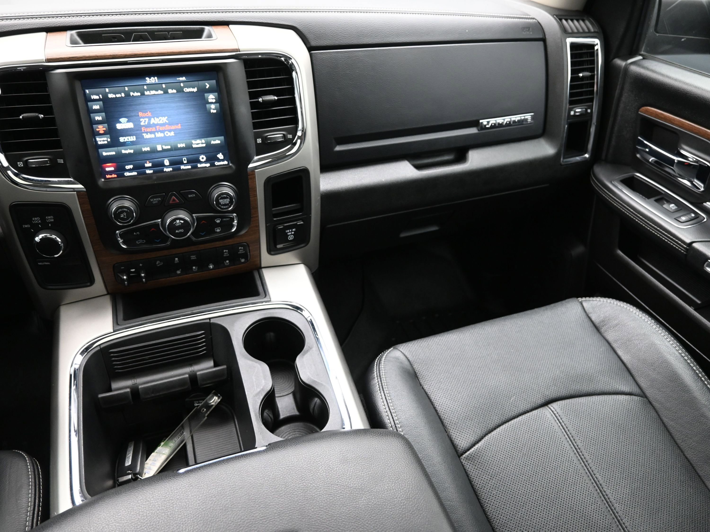 Used 2018 RAM 2500 Laramie w/ Off Road Package AWD/4WD image 39