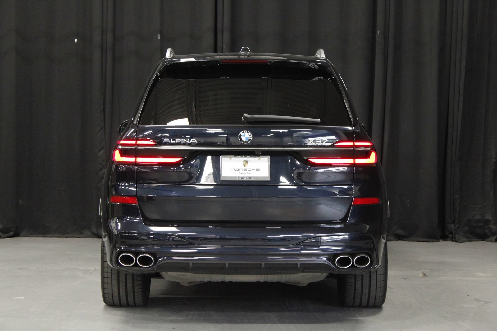 Used 2024 BMW ALPINA XB7 AWD/4WD image 4
