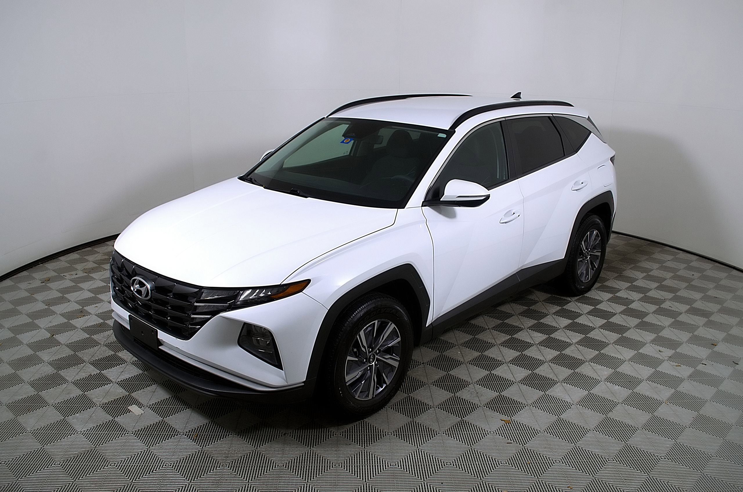 Used 2022 Hyundai Tucson Blue AWD/4WD image 3