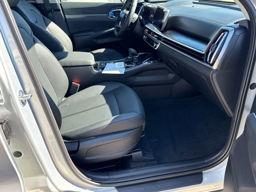 New 2026 Kia Sorento S image 13