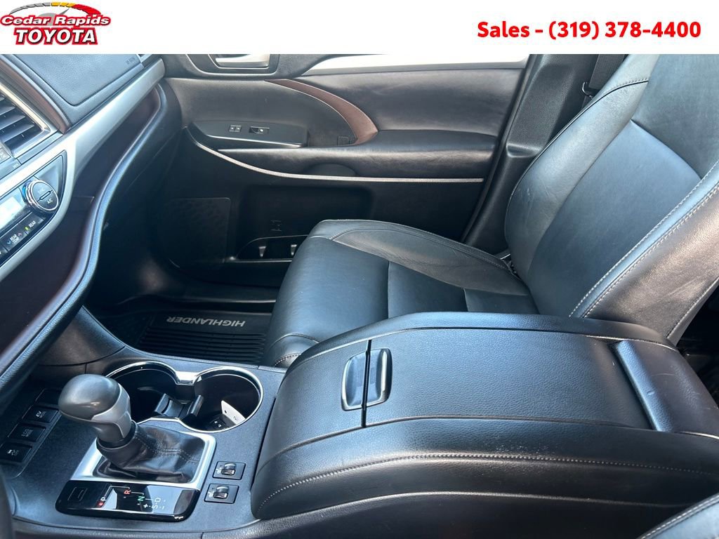Certified 2017 Toyota Highlander XLE image 20