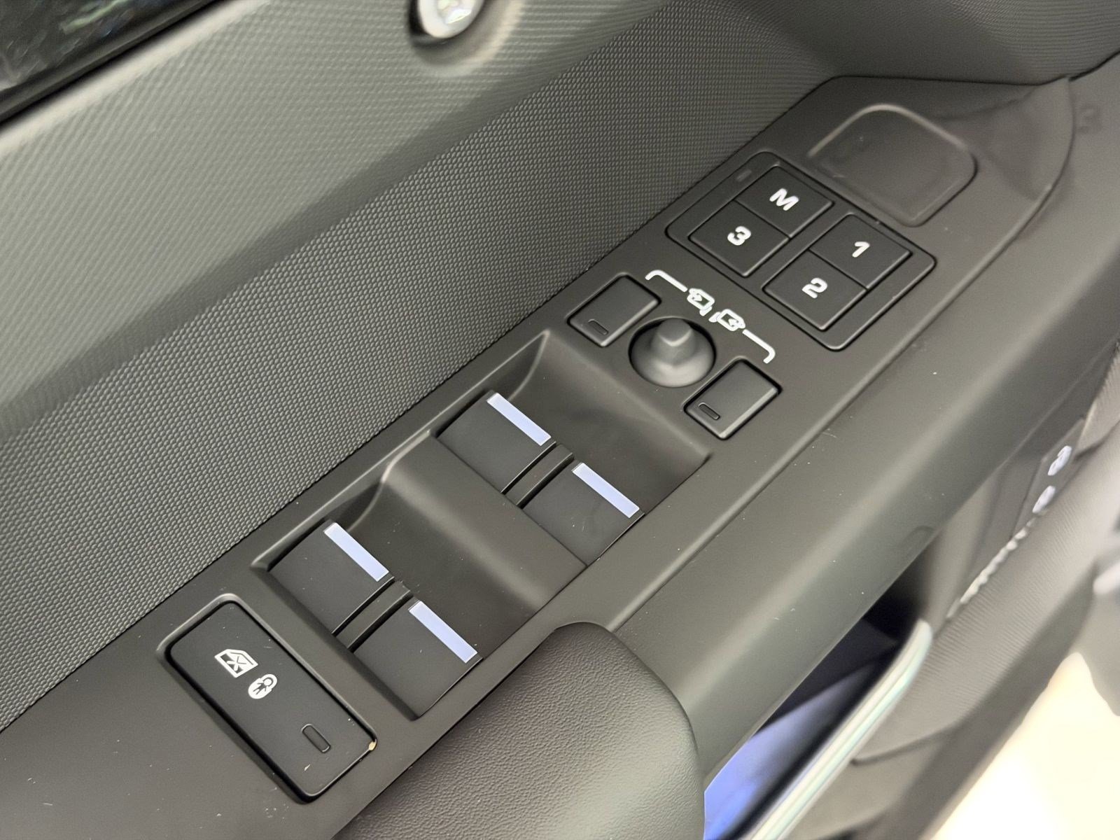 New 2026 Land Rover Defender 130 Outbound AWD/4WD image 14