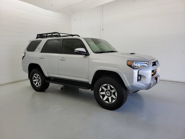 Used 2023 Toyota 4Runner TRD Off-Road Premium AWD/4WD image 4