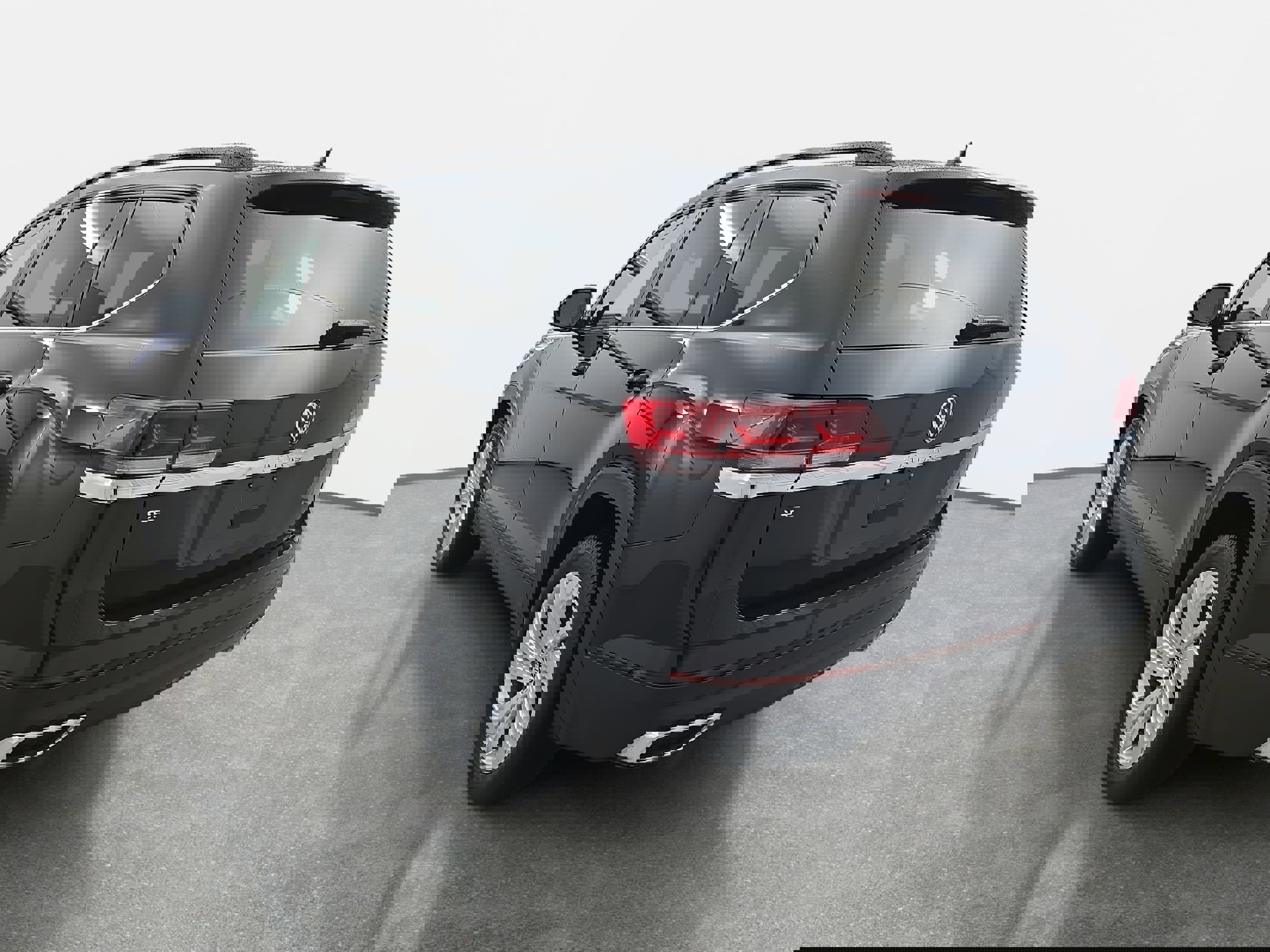 Certified 2023 Volkswagen Atlas SE image 5