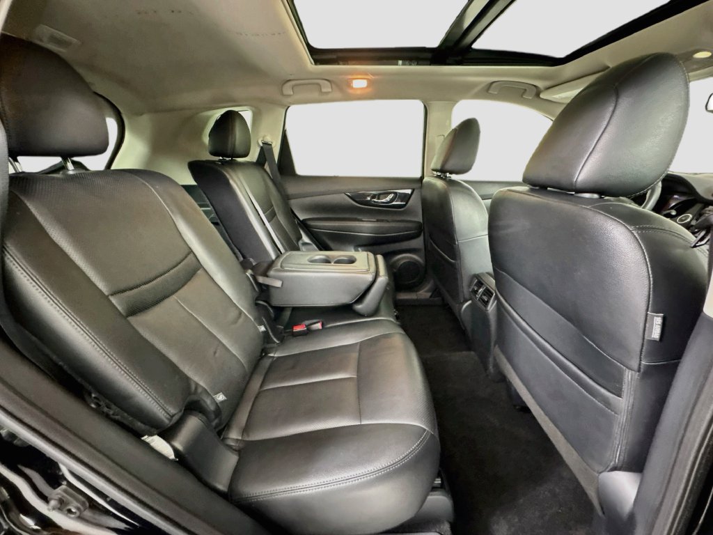 Used 2020 Nissan Rogue SL w/ Premium Package AWD/4WD image 28