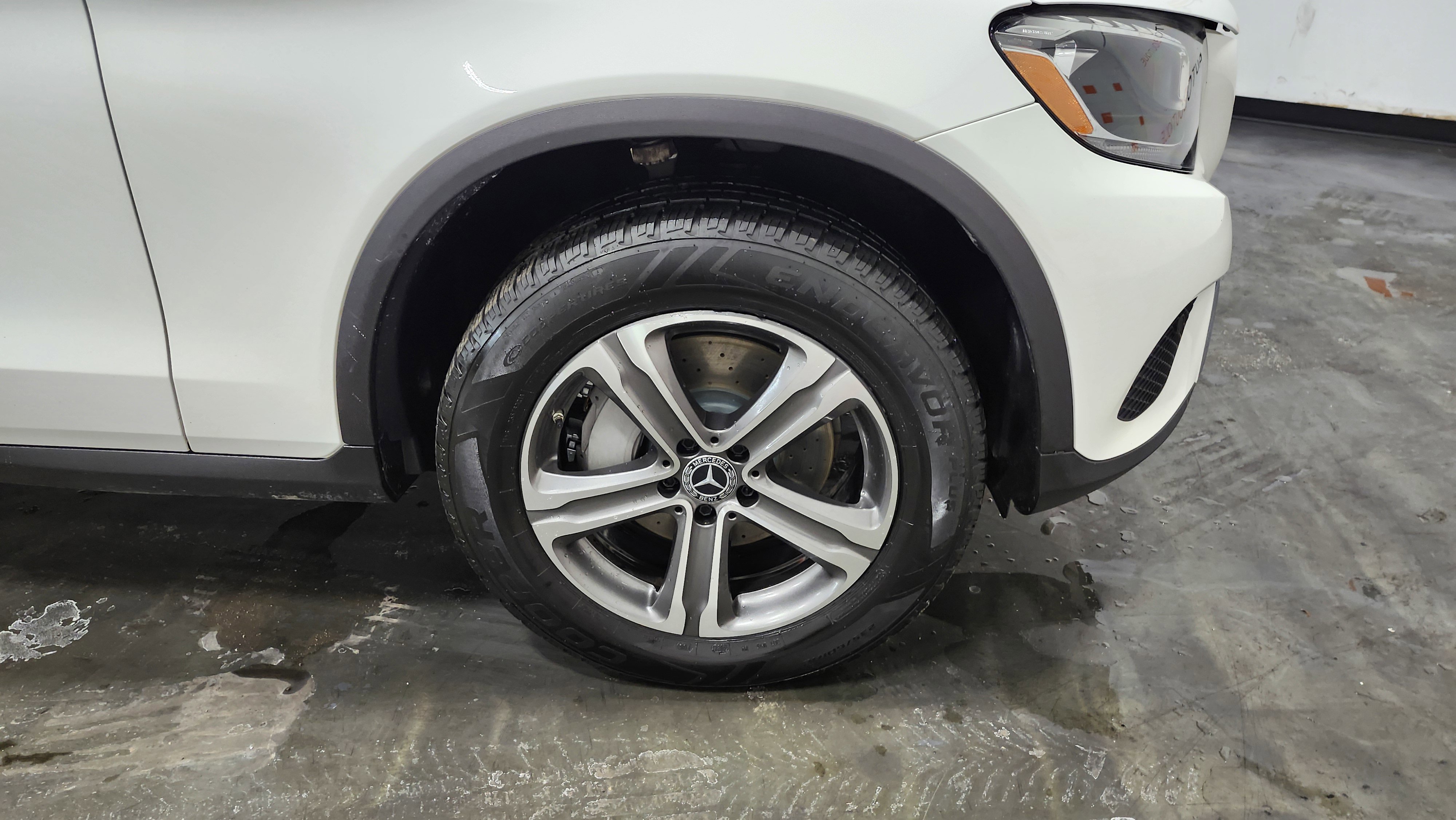 Used 2019 Mercedes-Benz GLC 300 w/ Premium Package image 11