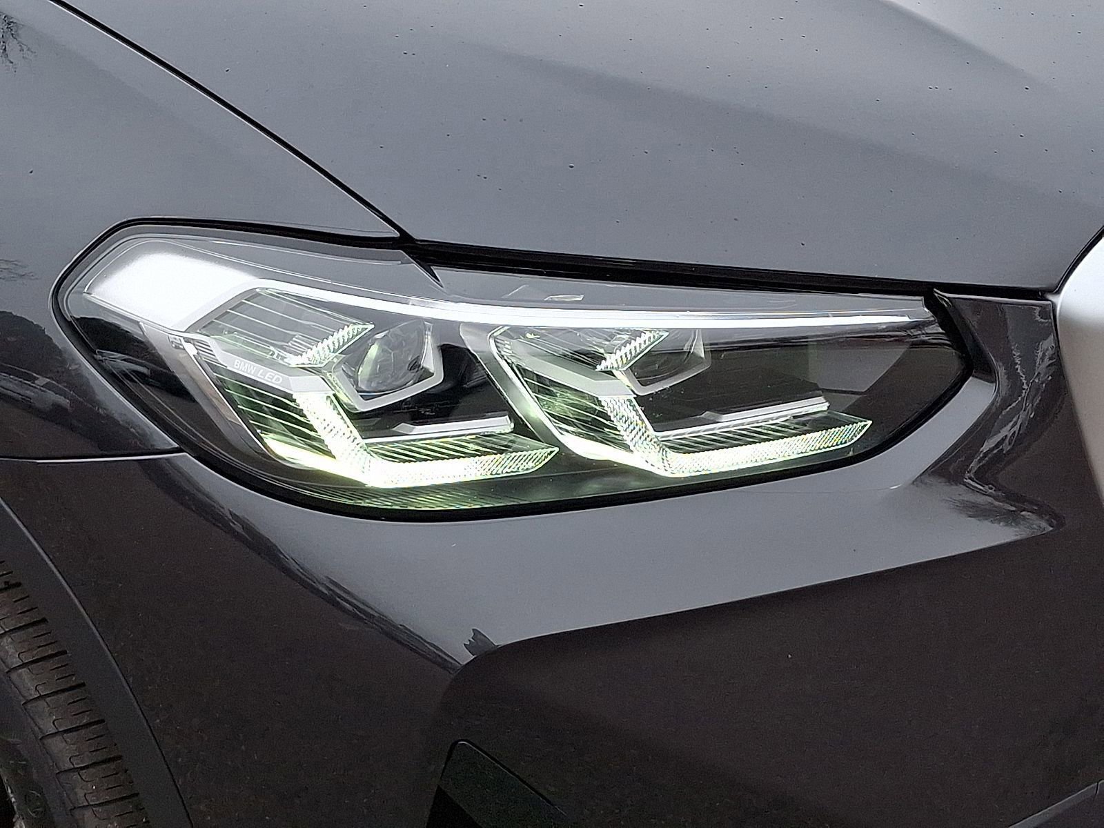 Used 2024 BMW X3 xDrive30i w/ Premium Package w/ZPA image 9