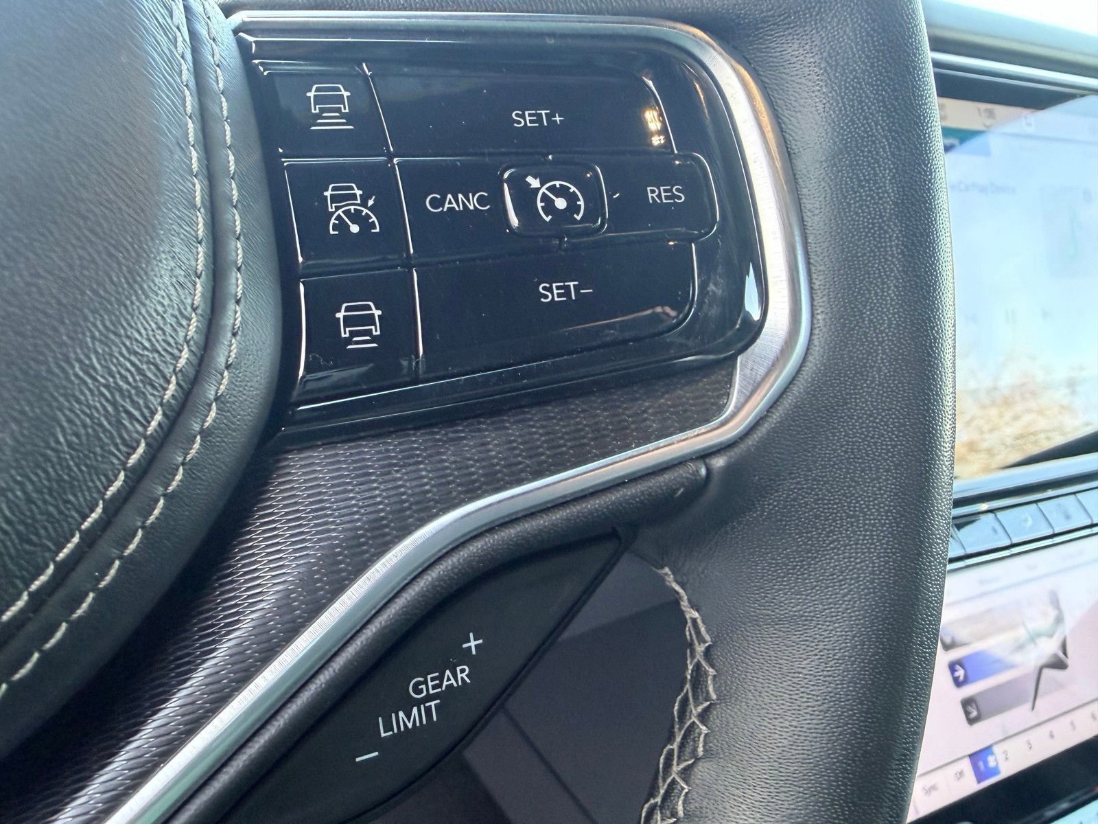 Used 2024 Jeep Grand Wagoneer L Series II w/ Quick Order Packagew 28T image 15