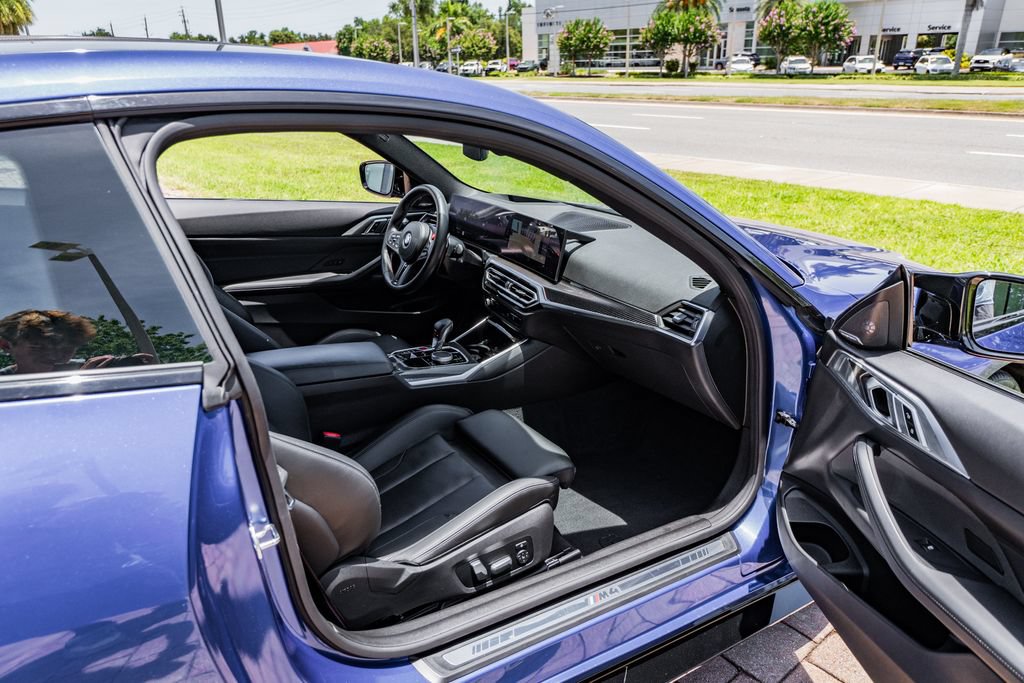 Used 2024 BMW M4 Competition w/ Executive Package RWD image 35