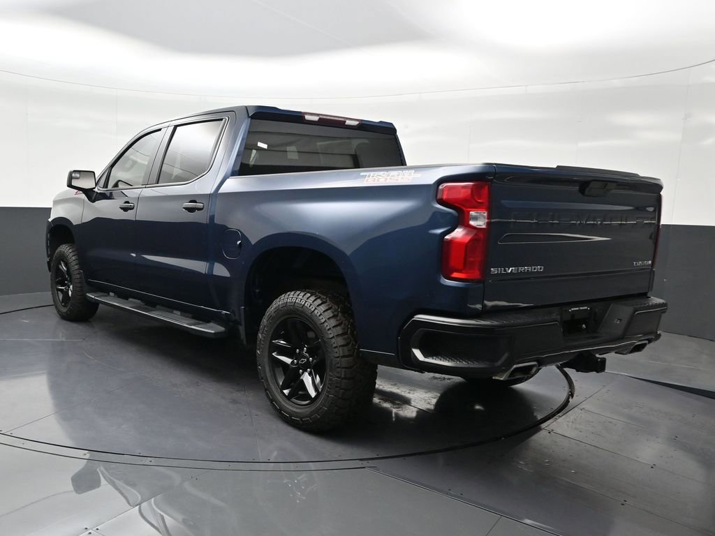 Used 2021 Chevrolet Silverado 1500 Custom Trail Boss AWD/4WD image 3